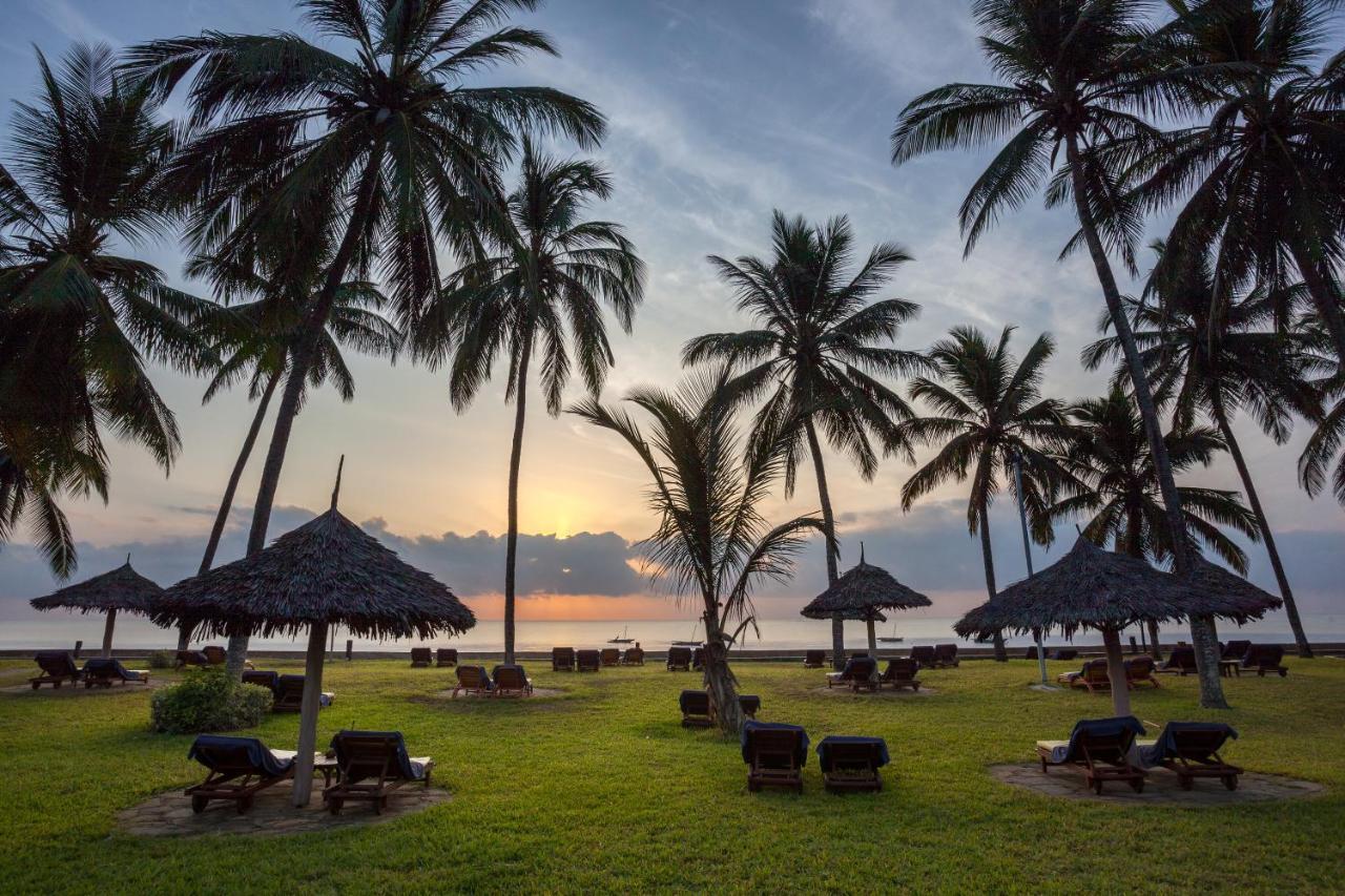 Neptune Paradise Beach Resort & Spa Galu Kültér fotó
